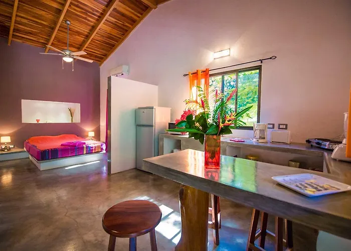 Lodge Los Nancites Playa Negra *